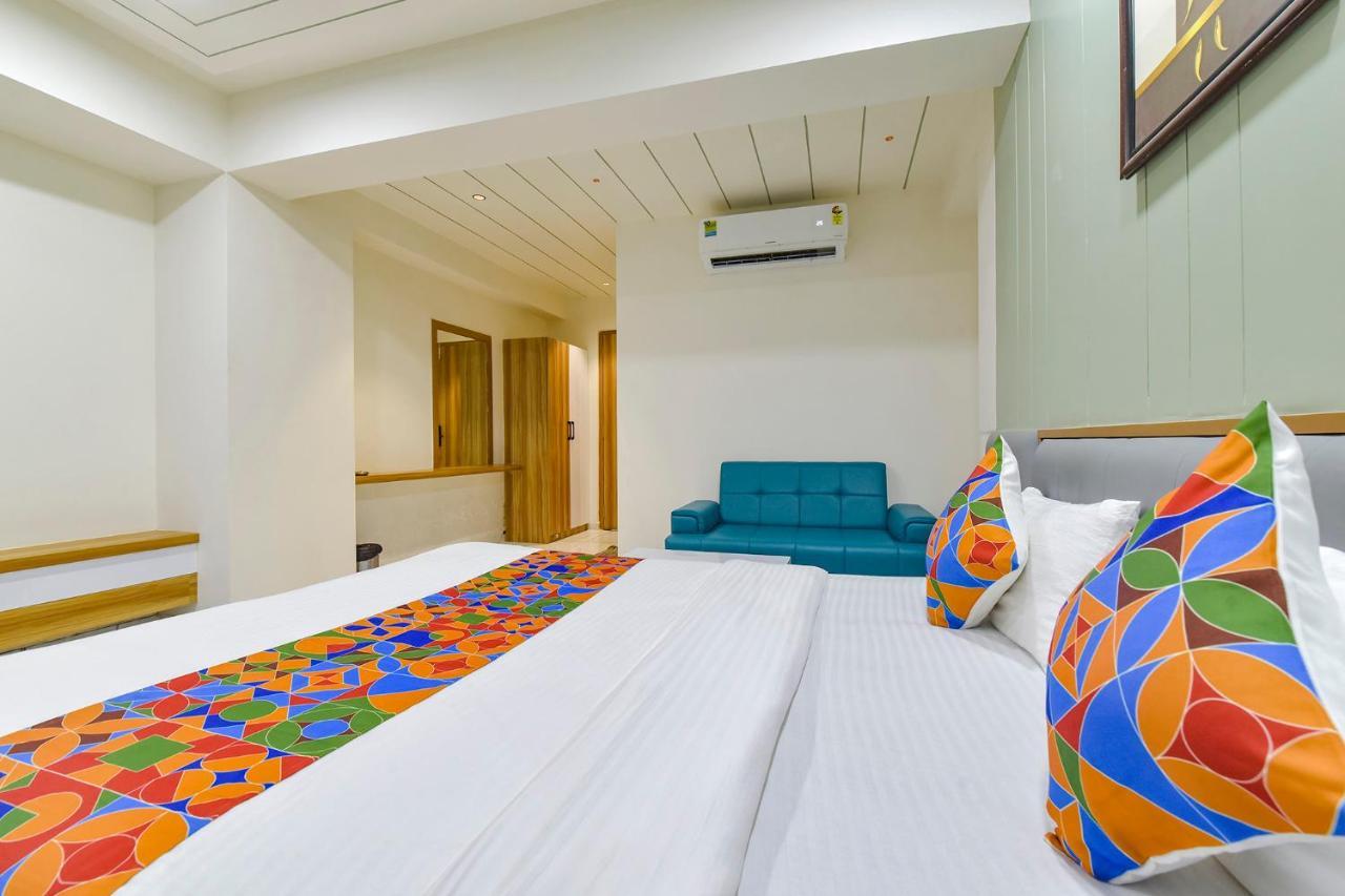 Fabhotel Bliss Ahmedabad Exterior foto