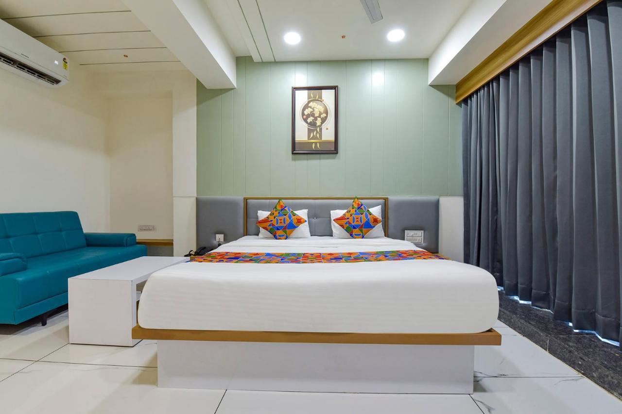 Fabhotel Bliss Ahmedabad Exterior foto